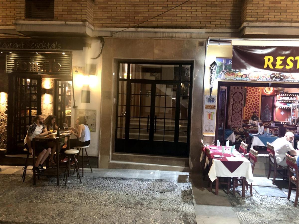 Family Catedral Centro Apartment Granada Ngoại thất bức ảnh